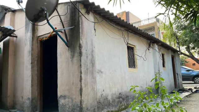 मनोज जरांगेंचं घर