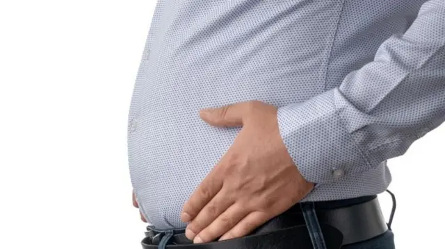 फॅटी लिव्हरचे संभाव्य धोके कसे ओळखाल?