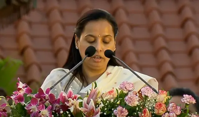 आदिती तटकरे