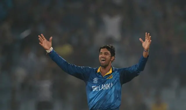 මාස 3කට විදෙස් ගමන් තහනම් වුයේ ඇයි?