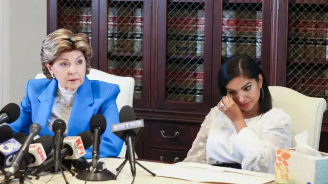 Gloria Allred bersama salah satu perempuan yang diduga sebagai korban Sean Combs, Thalia Graves.