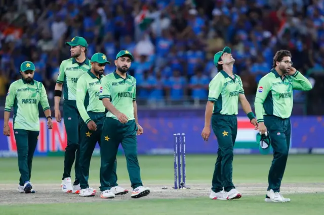 ভারতের এই জয়ে চিরপ্রতিদ্বন্দ্রী পাকিস্তানের বাদ পড়াটা প্রায় নিশ্চিত হয়ে গেছে। 