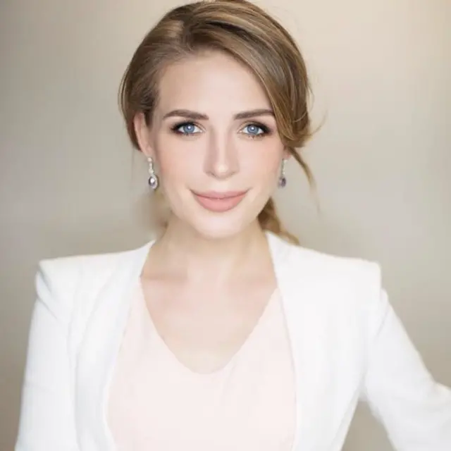 Екатерина Жданова Smart пул ювиш тармоғини юритган