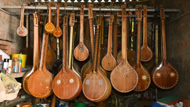 నూజివీడు వీణ