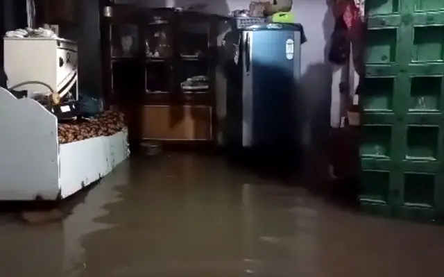 રાજકોટના ધોરાજીમાં ધોધમાર વરસાદ