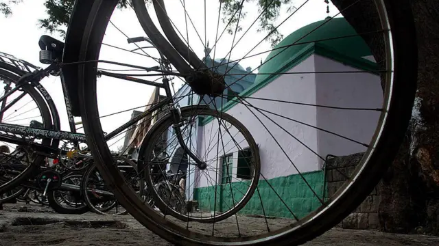 మాలేగావ్, బాంబు పేలుళ్లు, ఏటీఎస్, సీబీఐ, ఎన్ఐఏ, న్యాయస్థానాలు