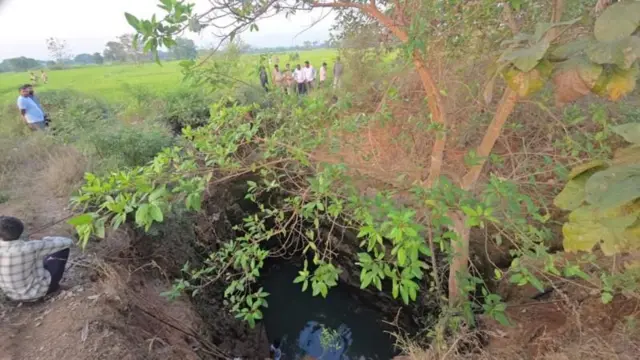 இந்த விவகாரங்கள் குறித்து கரீம்நகர் காவல் ஆணையர் கௌஸ் ஆலத்திடம் பிபிசி விளக்கம் கேட்டபோது, "எங்கள் விசாரணை அந்தத் திசையில் தொடர்ந்து நடைபெற்று வருகிறது," என்று அவர் கூறினார்.