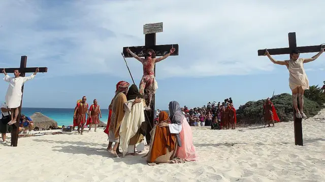 Encenação da crucificaçãosite b1betjesus Cristo