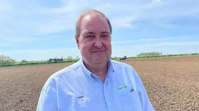 วิลล์ มัมฟอร์ด เป็นเกษตรกรรุ่นที่ 5