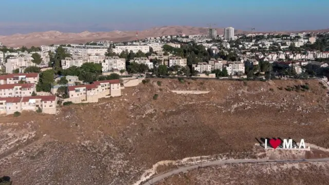 ساخت و سازها در کرانه باختری