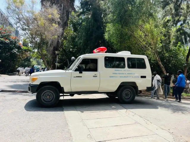 ኣምቡላንስ መቐለ ሆስፒታል ዓይደር: ክፍሊ ምርምራን መፋነዊን ኣስከሬን