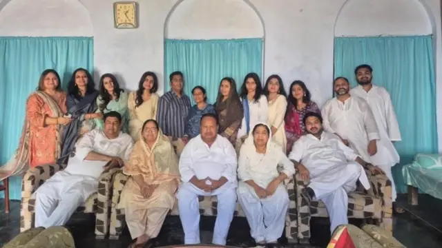 இன்ஹானா, ராம்லீலா, இஸ்லாமிய குடும்பம், உத்தரபிரதேசம்