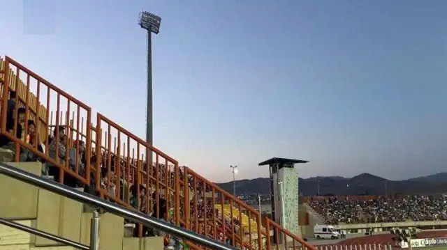 پروژکتور ورزشگاه