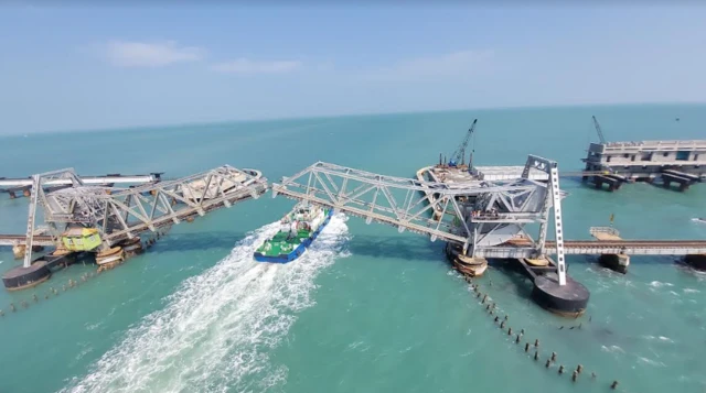 பாம்பன் பாலம்