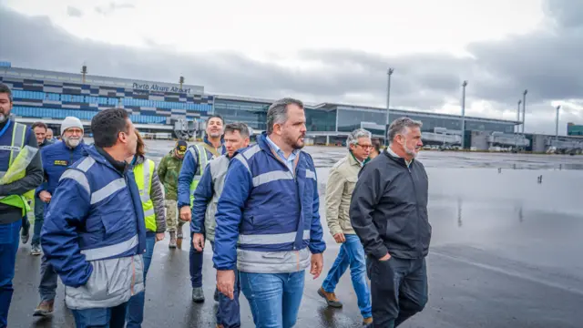 O ministro da Reconstrução do Rio Grande do Sul, Paulo Pimenta,bet com depósito de 1 realvisita ao Aeroporto Internacional Salgado Filho,bet com depósito de 1 realPorto Alegre