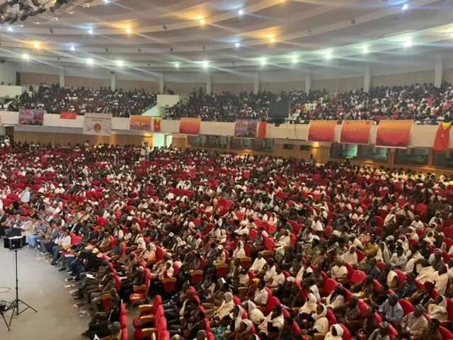 የምዕራብ ትግራይ ተፈናቃዮች በጉባዔው አዳራሽ