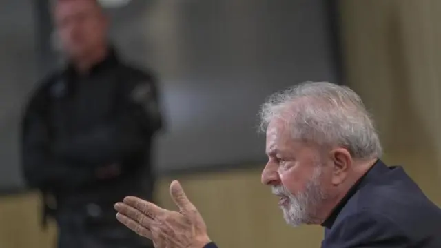 Lula em entrevista a BBC News Brasil em agosto de 2019, na prisão em Curitiba