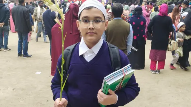 Qiz katta sikni soradi