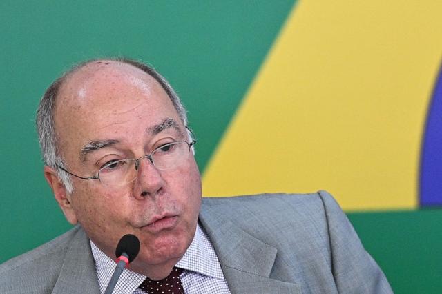 Mauro Vieira discursandogremio e chapecoense palpitemicrofone