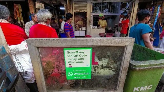 Sinal para pagamento com WhatsApp Pay e UPI na Índia