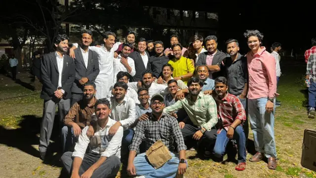 নির্দেশ ভঙ্গ করে ইফতার আয়োজনকারী ছাত্রছাত্রীরা