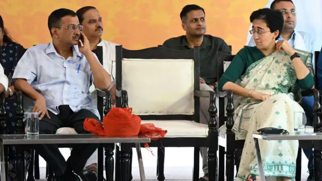 अरविंद केजरीवाल और आतिशी