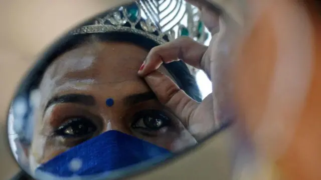 மாற்றுப்பாலினத்தவர்