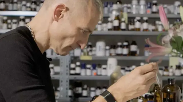 అత్తరు తయారీ