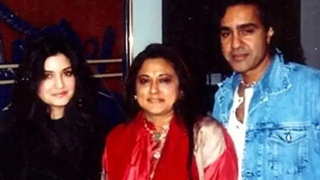 نازیہ حسن موسیقار بیدو کے ہمراہ