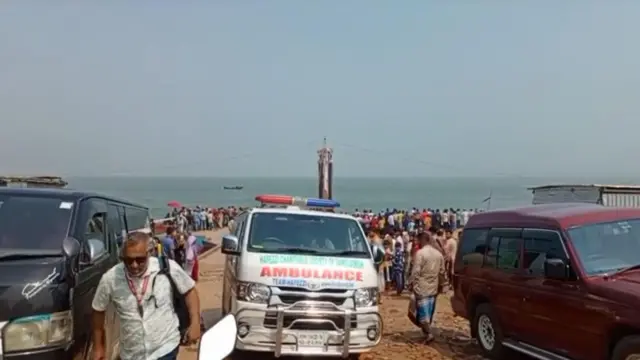 বৃহস্পতিবার সকালেও তিনটি মরদেহ উদ্ধার করা হয় 