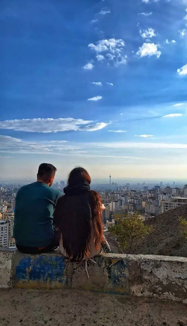 «هالویین ۲۰۲۳، بام تهران»، از ونداد فلاح