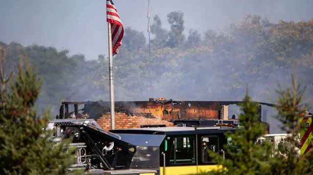 Imagen de la iglesia tras el incendio.