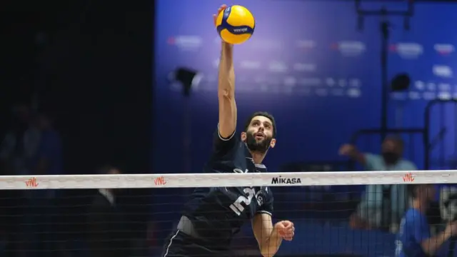 میلاد عبادی‌پور