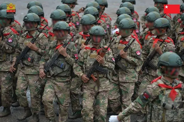 MDY PDF စစ်ရေးပြ မြင်ကွင်း (ပုံဟောင်း) 