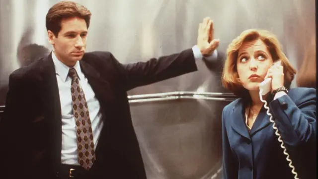 Gillian Anderson e David Duchovny em uma cena de 'Arquivo X'.