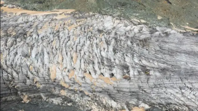 Климаттын ысышы боюнча Париж келишиминде көрсөтүлгөн ченди сактап турган күндө да мөңгүлөр жоголуу коркунучунда