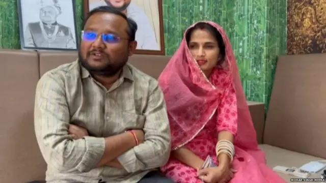 ਆਪਣੇ ਪਤੀ ਡਾ. ਯਸ਼ਪਾਲ ਨਾਲ ਦੀਪੂ