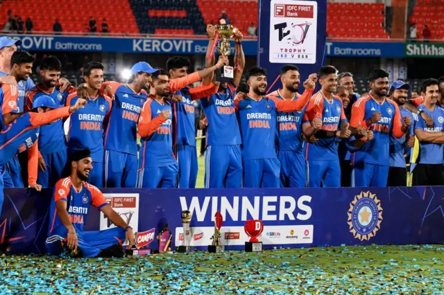 IND vs BAN T20: இளம் இந்திய அணி ரோஹித், கோலி இல்லாமலே சாதனைகளை குவித்தது எப்படி? என்ன புதுமை?