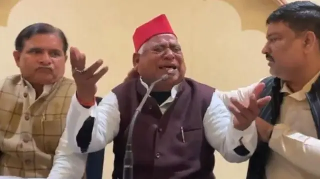 समाजवादी पक्षाचे नेते व खासदार अवधेश प्रसाद यांना घटनेवर व्यक्त होताना अश्रू अनावर झाले