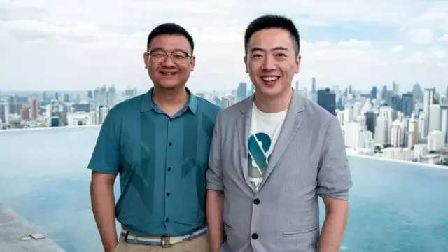 ลินคอล์น และวันสัน บอกว่า พวกเขาสามารถมีชีวิตในกรุงเทพฯ ในแบบที่ไม่สามารถจินตการได้ในจีน 