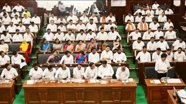 தமிழ்த்தாய் வாழ்த்து முதலில் பாடப்பட வேண்டும்' என்ற தீர்மானம் சட்டப்பேரவையில் திங்கள்கிழமையன்று (ஆகஸ்ட் 10) நிறைவேறியது.
