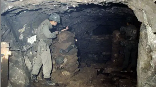 연천에서 1970년대 발견된 북한의 제1땅굴 모습