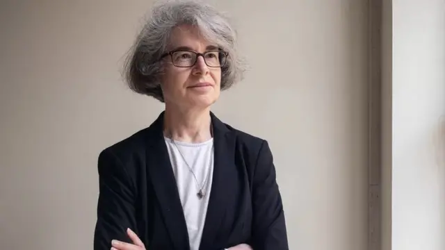 Bikira Becquart umugore wa mbere wagize Umunyamabanga wungirije wa Sinodi y'Abasenyeri