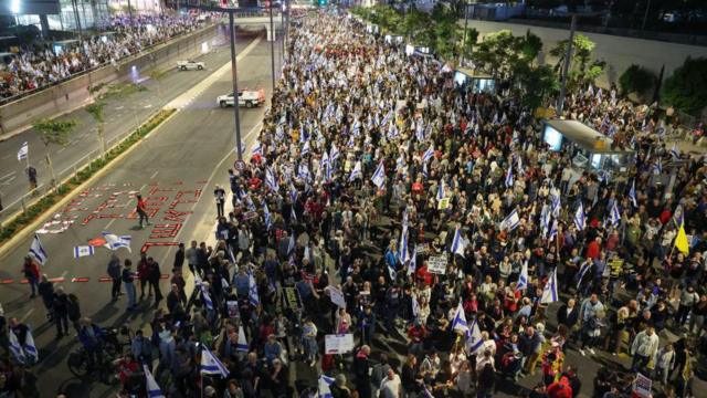 سازمان‌دهندگان اعتراضات روز شنبه می‌گویند اعتراضات در ۵۰ نقطه مختلف اسرائيل برگزار شده است