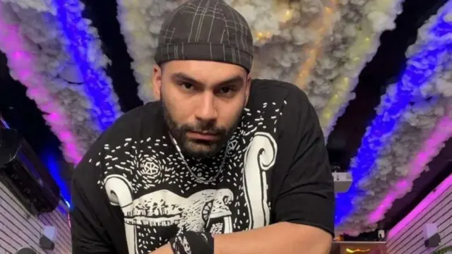 محسن شکاری، بامداد پنجشنبه ۱۷ آذرماه در حالیکه ۷۵ روز از بازداشتش می‌گذشت اعدام شد