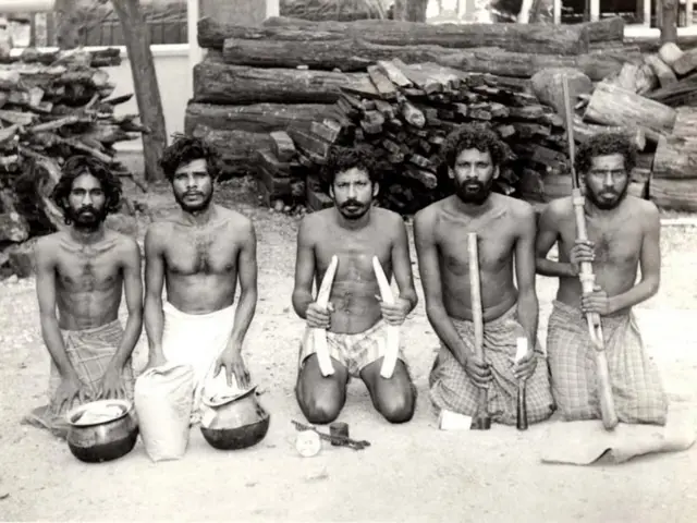 వీరప్పన్, గంధపు చెక్కల స్మగ్లర్, తమిళనాడు, కర్ణాటక