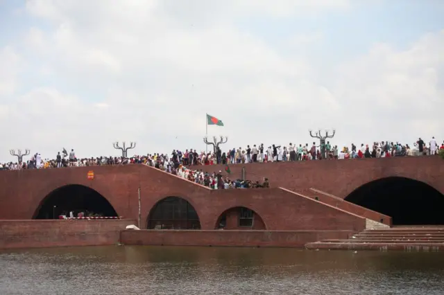 ছয় অগাস্ট ২০২৪, ঢাকার সংসদ ভবনের ছবি