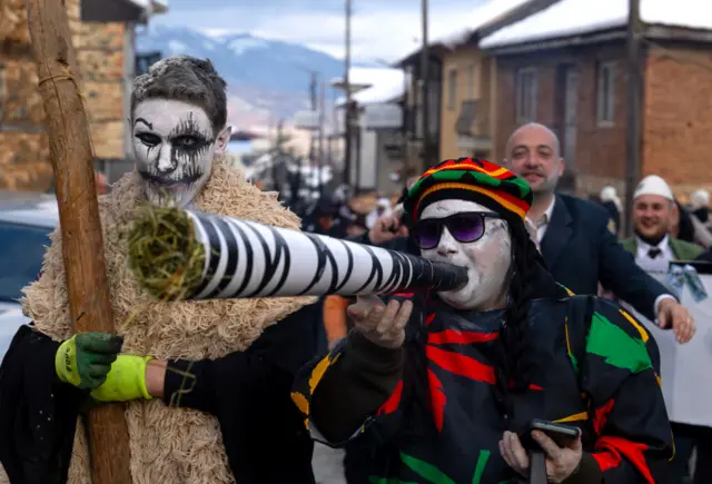 karneval u severnoj makedoniji, maskenbal u severnoj makedoniji, tradicionalni festival u vevčanima