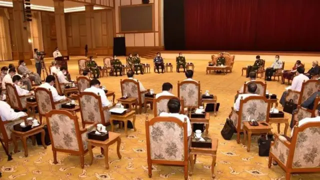 လုပ်ငန်းရှင်တွေ နဲ့ စစ်ကောင်စီ တွေ့ဆုံမှုတစ်ခု