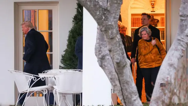 व्हाइट हाउस में डोनाल्ड ट्रंप